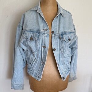 Levi's XS Light Blue Jean Jacket cropped trucker back detail great condition
